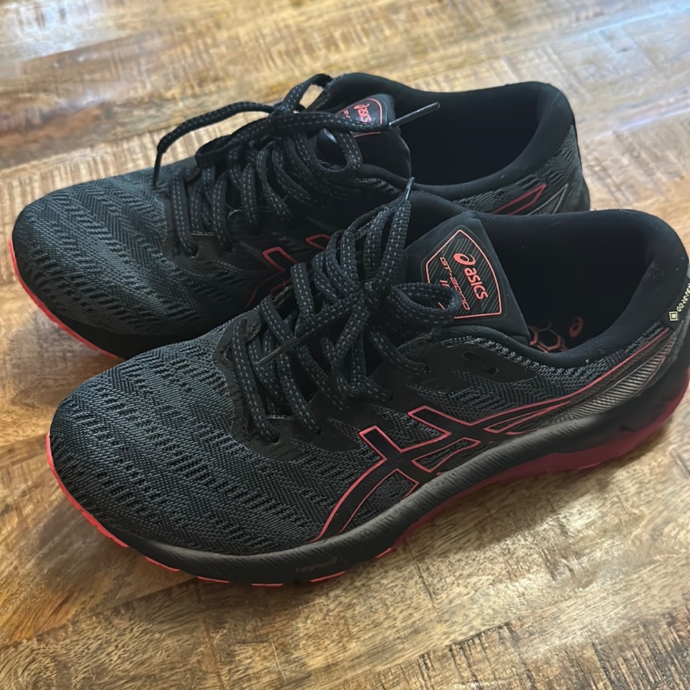 ASICS GT-2000 10 Sneakers